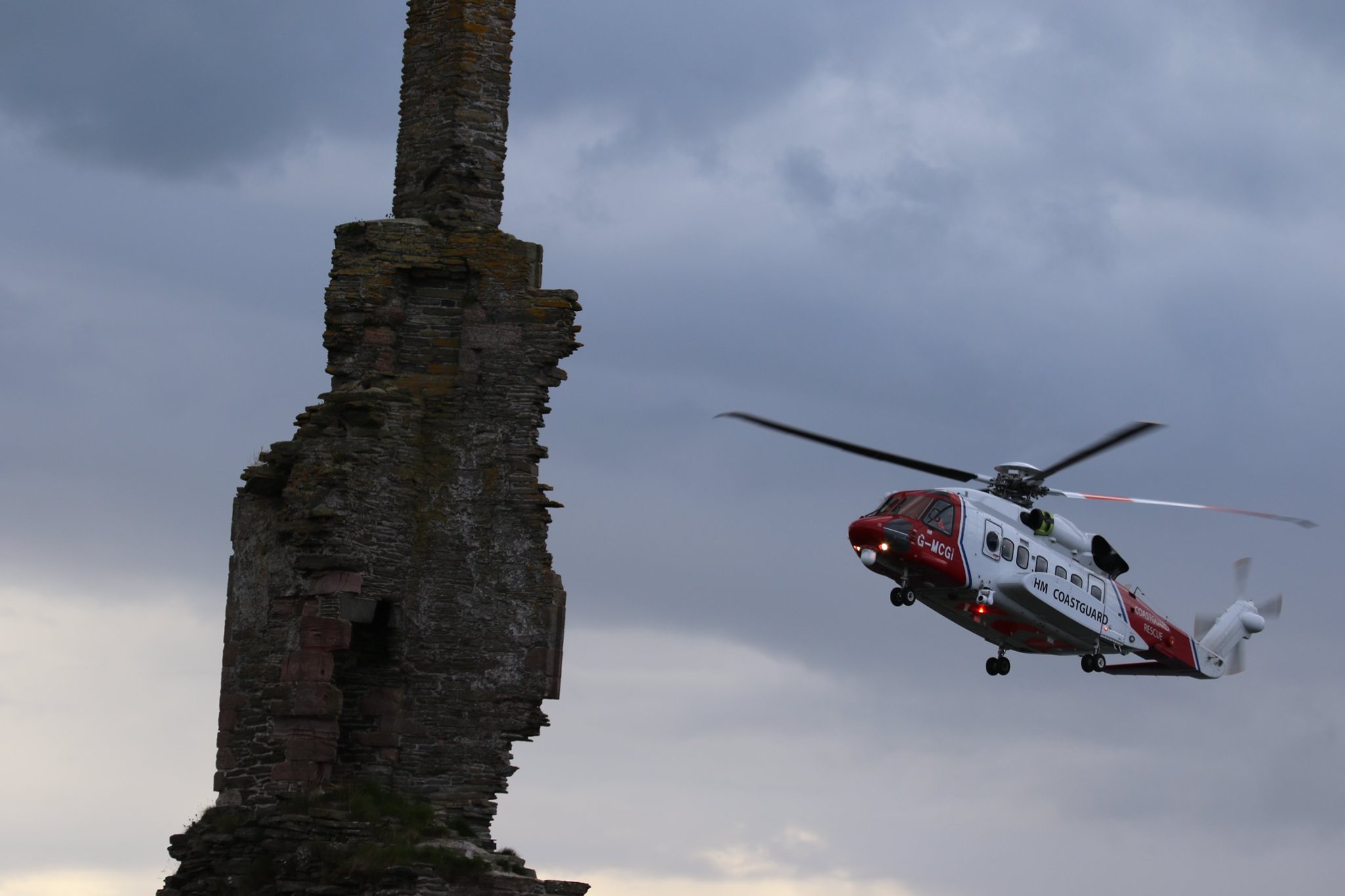 Coastguard helicopter Rescue 900 from Sumburgh airlifted the casualty from Sinclair Castle near Wick