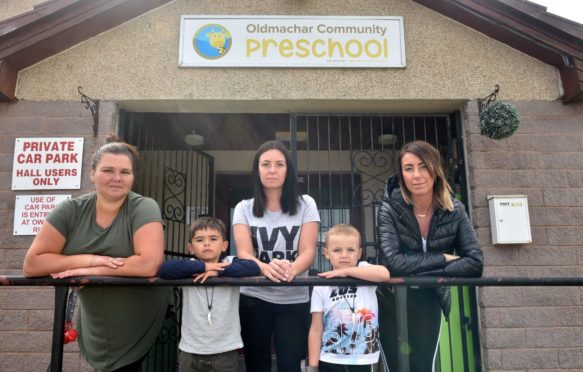 Pictured from left: Barbara Wood, Harrison Beattie, 5, Tina Henderson, Riley Lawson, 5 and Gemma Henderson. Picture by Darrell Benns.