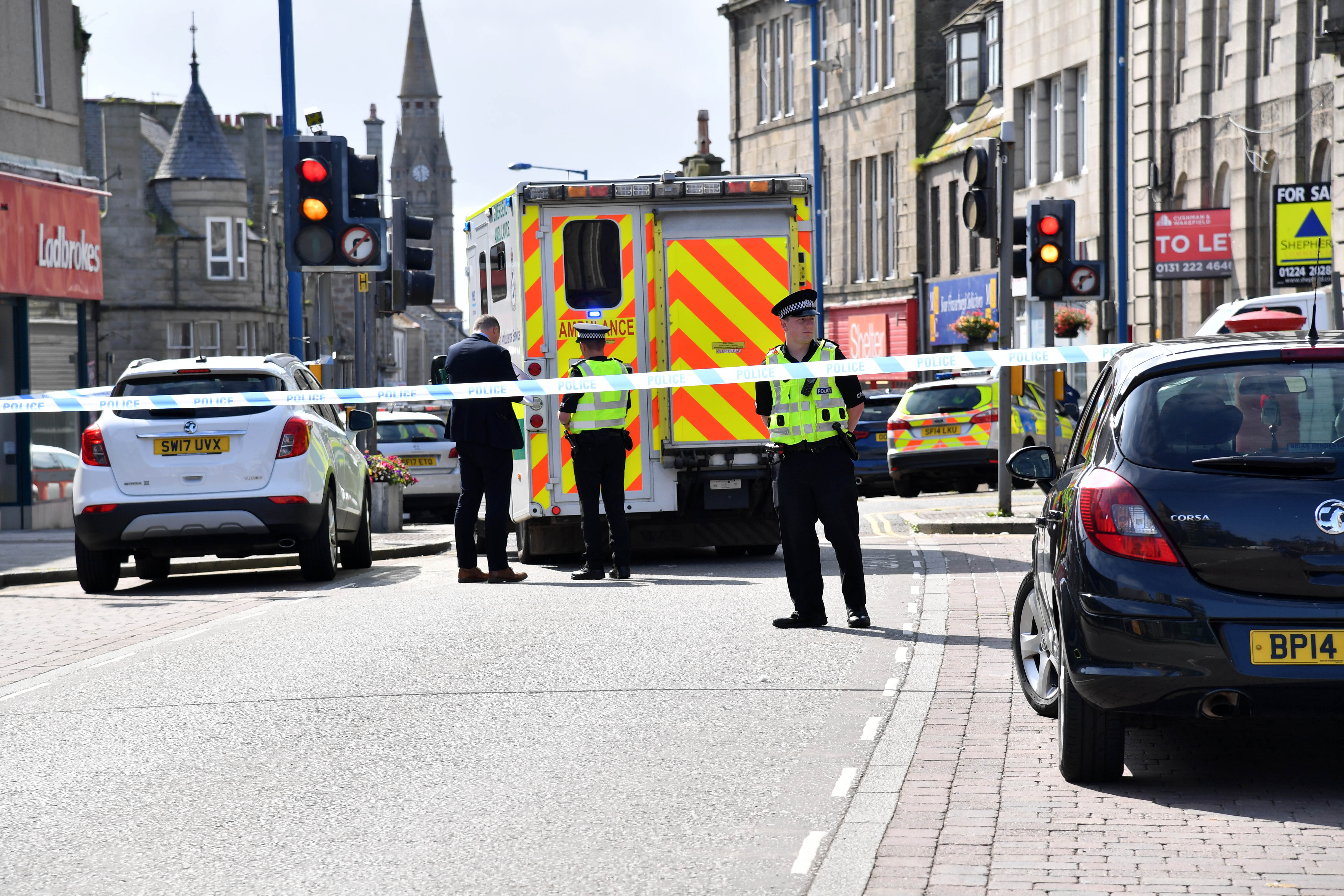 BROAD STREET FRASERBURGH CLOSED TO TRAFFIC WHILE POLICE AND AMBULANCE DEAL WITH A MEDICAL EMERGENCY.

 .