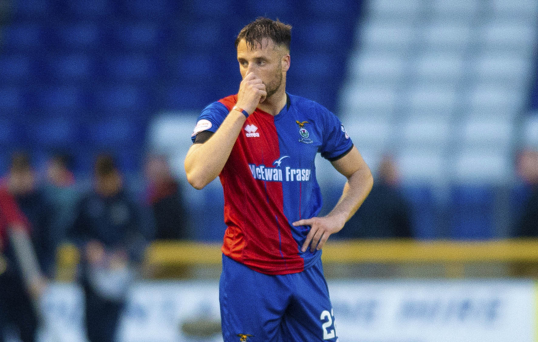 14/05/19 LADBROKES PREMIERSHIP PLAY-OFF SEMI FINAL 1ST LEG
INVERNESS CALEDONIAN THISTLE v DUNDEE UNITED
TULLOCH CALEDONIAN STADIUM - INVERNESS
Inverness Brad mcKay looks dejected at full-time.