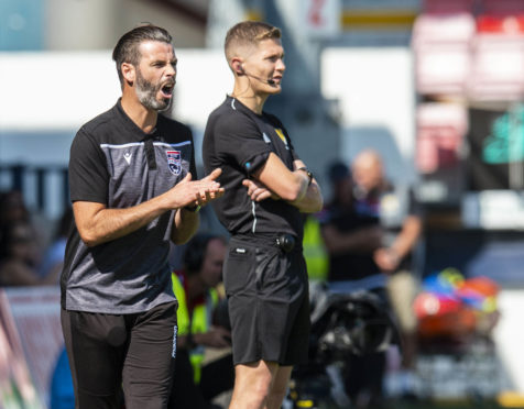 03/08/19 LADBROKES PREMIERSHIP
ROSS COUNTY v HAMILTON ACADEMICAL (3-0)
GLOBAL ENERGY STADIUM - DINGWALL
Ross County co-manager Stuart Kettlewell issues instructions from the sidelines