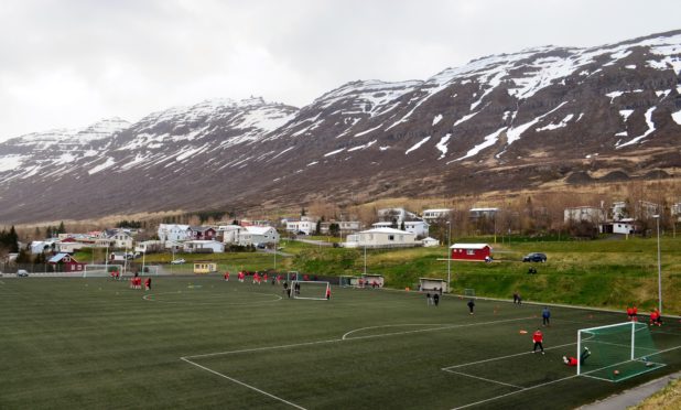 3rd Division action in East Iceland