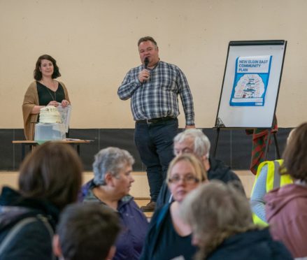 Councillor Graham Leadbitter opens the Fair.