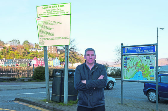 neil morrison pic
Pictured is Neil Morrison, a local businessman on the the island of Mull.  He has recently started a petition to object to Argyll and Bute Council's new parking plan, which he states 'will dramatically effect' thre Island's economy.