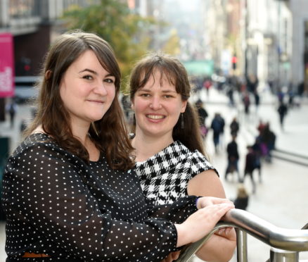 Shona MacMillan (left) and Mira Byrne launch the Luach Festival in Lewis to take place on the island next year.
Picture by Sandy McCook.