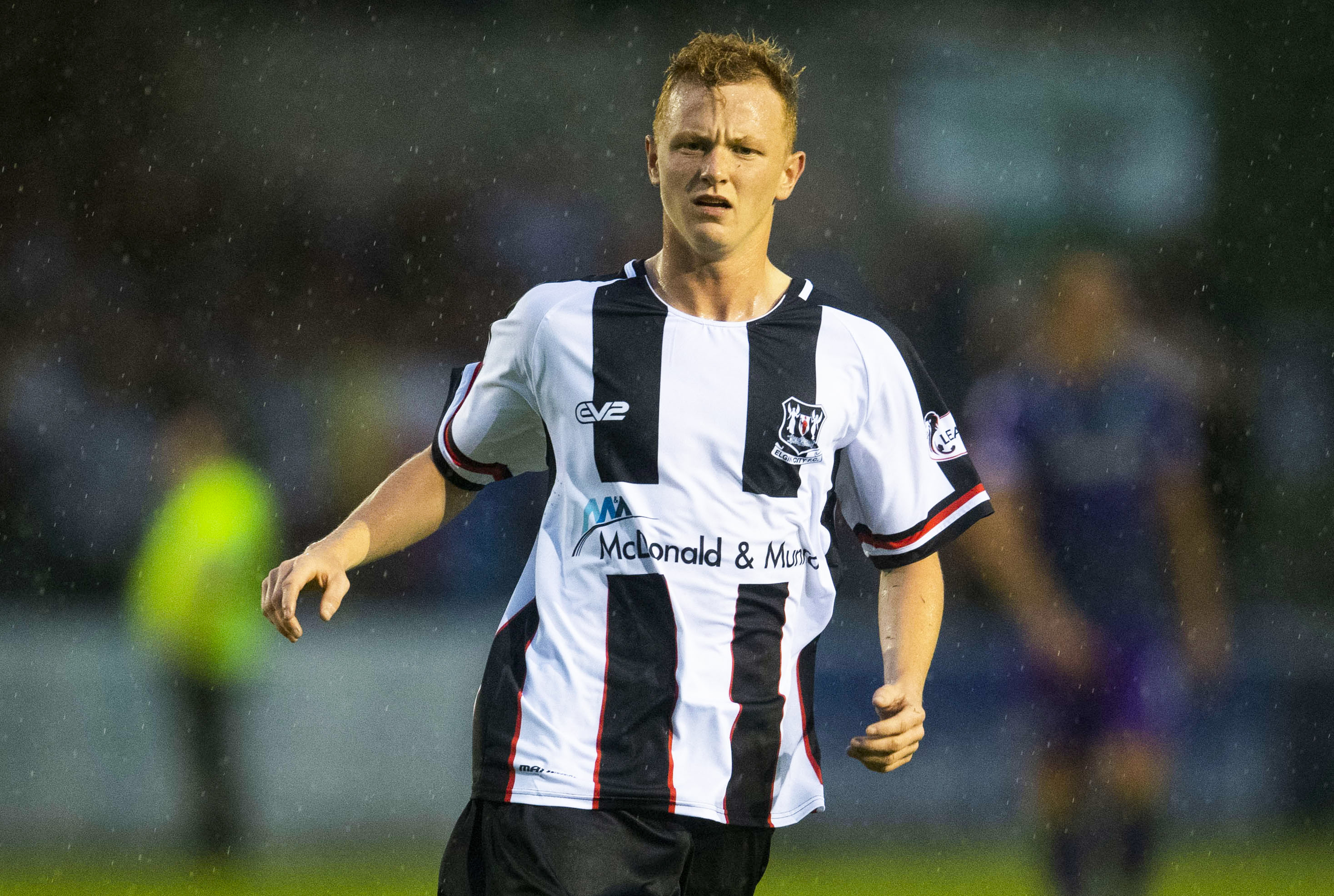 Russell Dingwall in action for Elgin City.