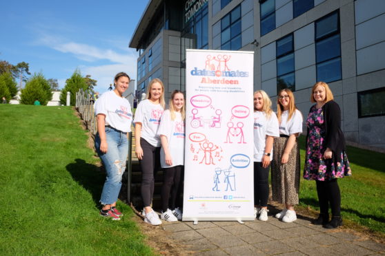 Louise McEwan with this years student group -  Jorgie Hill, Robyn Harris, Niaomi Bell, Chelsea McCarthy and Hannah Blackburn-Turner