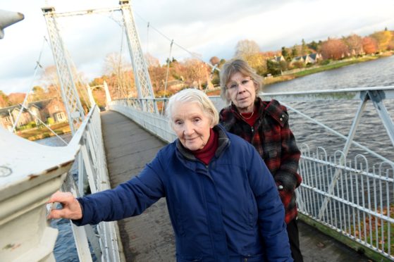 Joan Stewart (left) and Jane Campbell. Picture by Sandy McCook