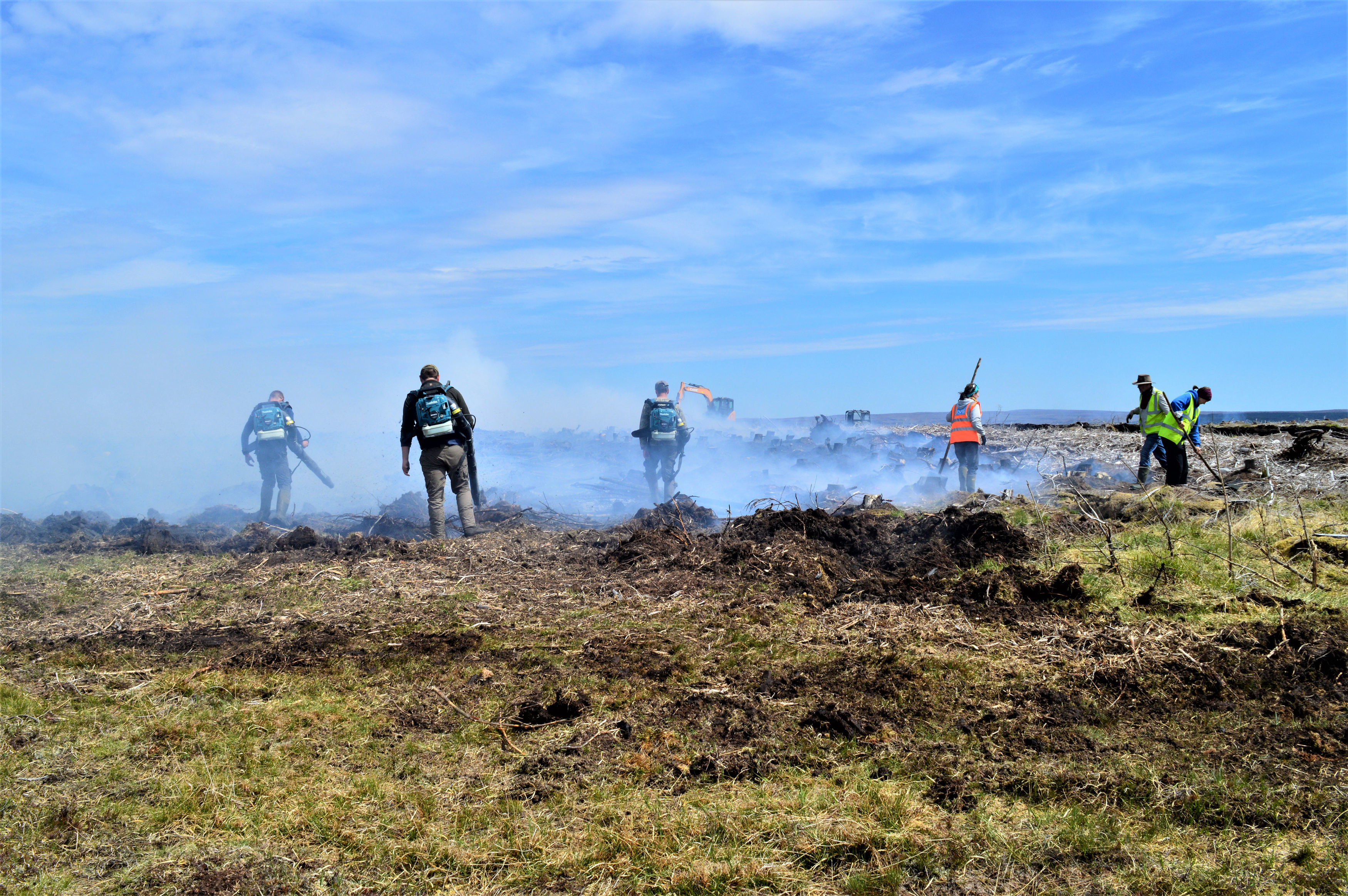RSPB staff volunteers helping with the Flow Country fire