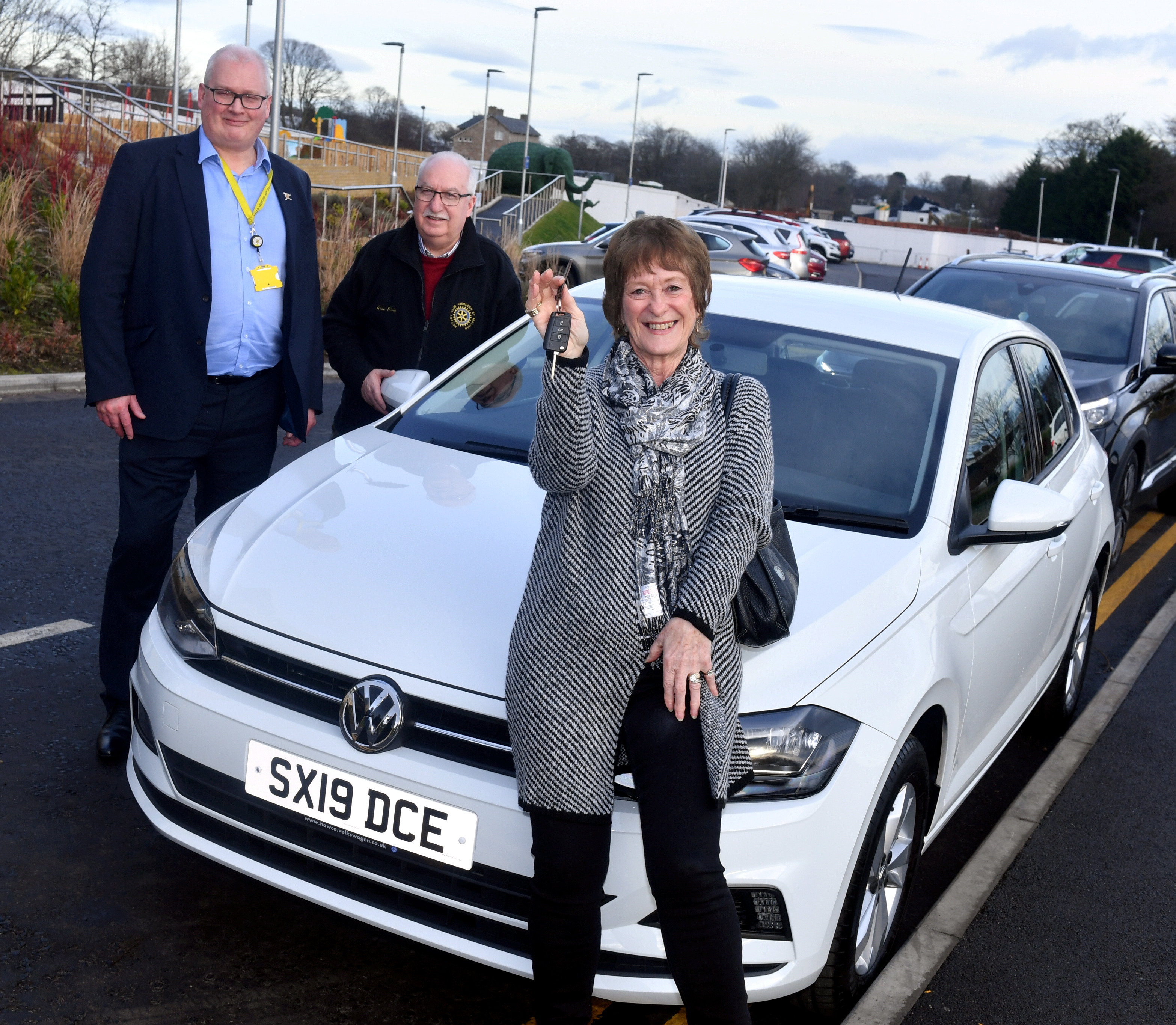 CR0018721
Pictured is Marilyn Fraser, the winner of the The ARCHIE Foundation annual car raffle at Royal Aberdeen Children's Hospital.
Pictured with Marilyn Fraser are from left, David Wood CEO of ARCHIE and Alan Pirie Chairman of Aberdeen Rotary's car raffle committee.
Pic by...............Chris Sumner
Taken...............24/1/2020