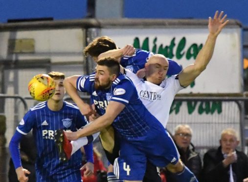 PETERHEAD'S CAMERON EADIE CLEARS FROM CONOR SAMMON