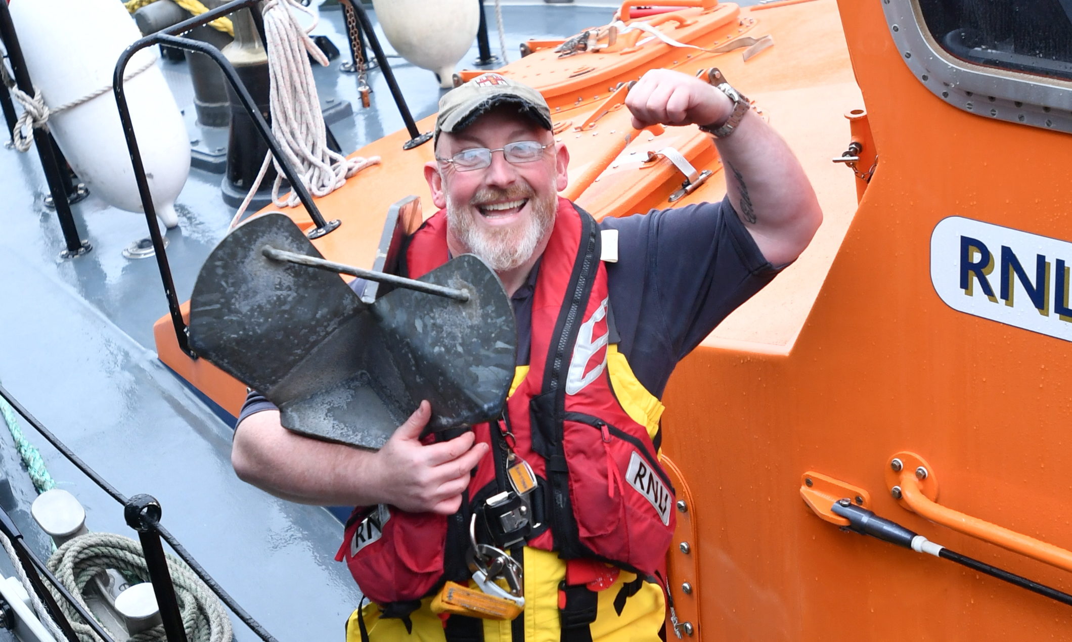 RNLI Fraserburgh Coxswain, Vic Sutherland, getting in practise by lifting a lifeboat anchor.
Picture by Chris Sumner.