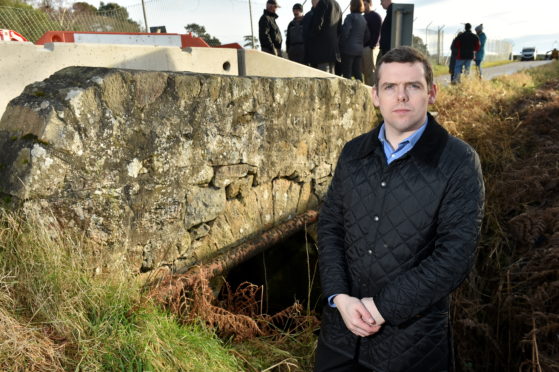 Douglas Ross MP met Heldon Community Council at Foths Bridge where the crossing was closed in November.

Picture by Kenny Elrick.