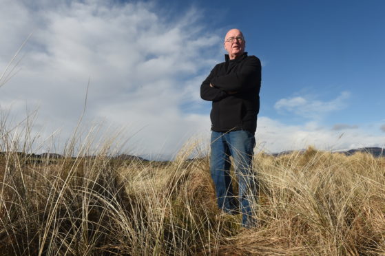 Councillor Jim McGillivray at Coul Links.
Picture by Sandy McCook.