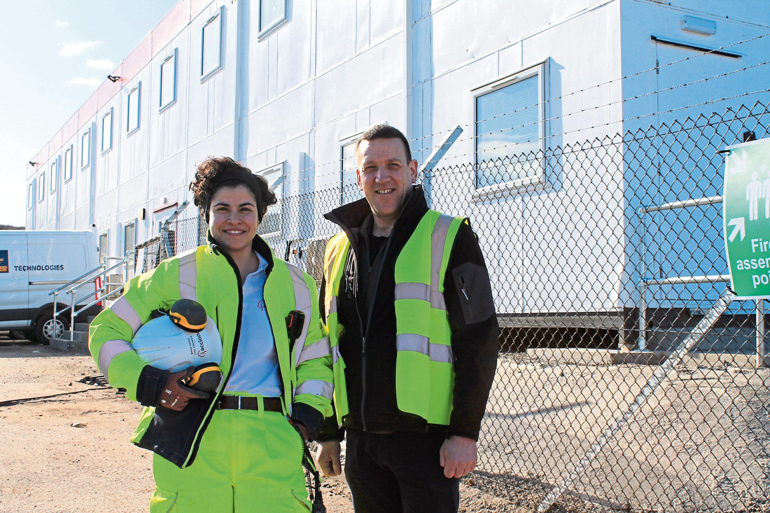L-R: ACCIONA civil engineer, Maria Sasso, with Greenwell director, Scott Brown.