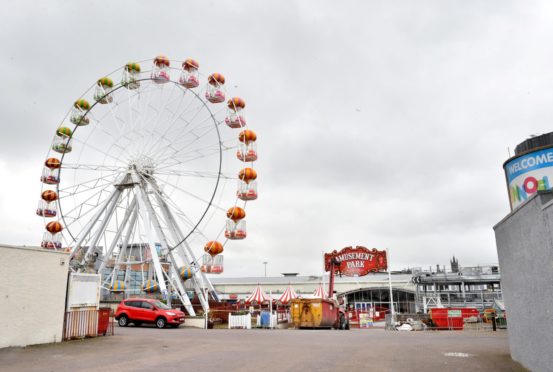 Codonas at Aberdeen Beach. Picture by Darrell Benns