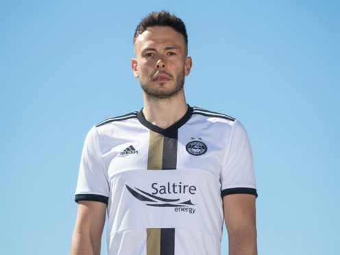 Andy Considine models Aberdeen's 2020/21 away kit. Image: Aberdeen FC.