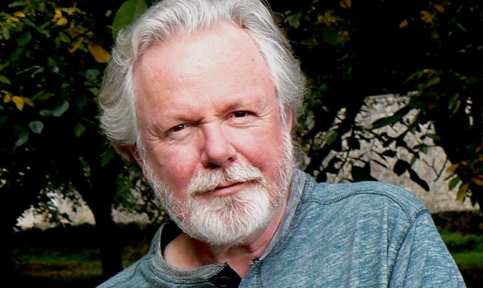 Май писателей. Мэй писатель. Peter may. Питер и мэй. May peter "the critic".