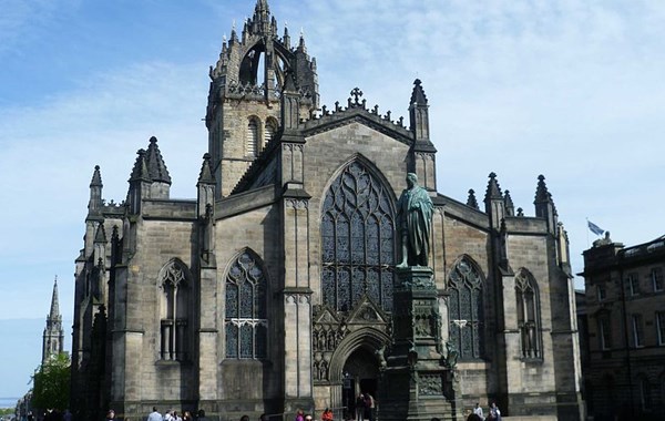 St Giles was partially constructed with Morayshire oak timber.