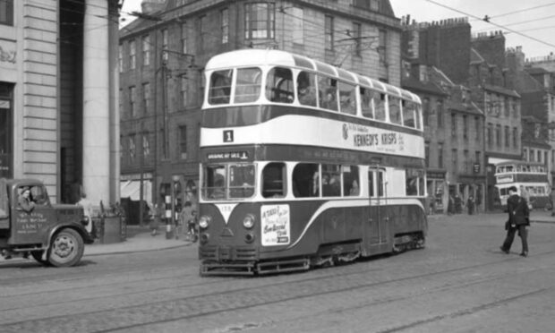 With the complex track around Castle
Street in the background, No 138 heads
westbound with a service on route 1
towards Bridge of Dee at the eastern
end of Union Street.