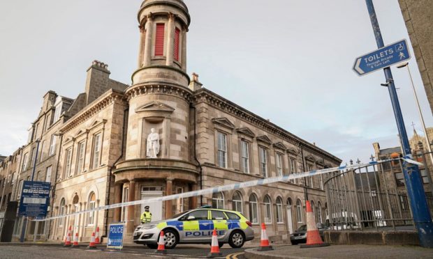 Police cordon off Kirk Brae in Fraserburgh. Photo by Jamie Ross