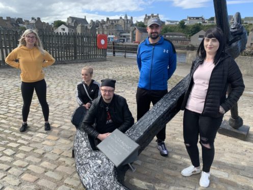 Caithness No More Lost Souls group. (L-R) Jade Sinclair, Natasha Kelly, Ricky Ross, Gemma Fraser. Seated Steven Szyfelbain.