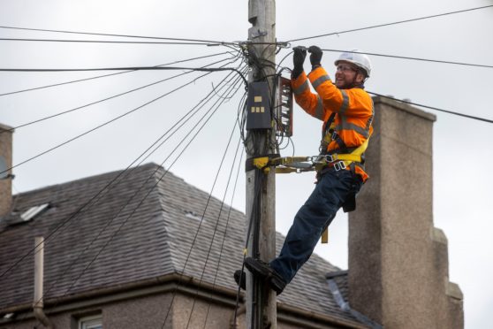 New full fibre broadband is to rolled out in the north and north-east's "harder to reach" towns and villages.
