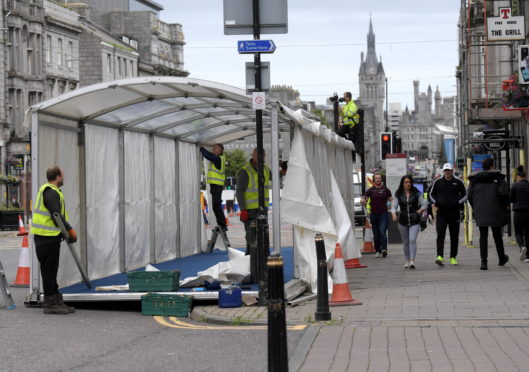 New structure being put up on Union Street. Coronavirus. Covid-19.
08/07/20
Picture by KATH FLANNERY