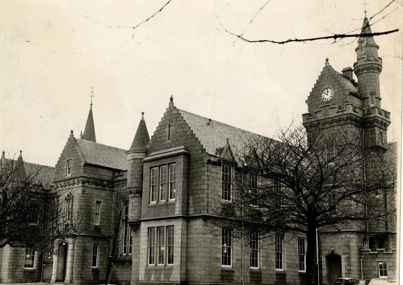 Exterior of Aberdeen Grammar School in 1969.