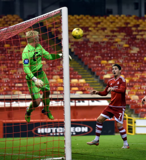 Kenny McLean scores Aberdeen's second goal
