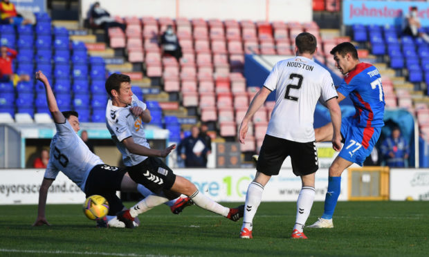 Nikolay Todorov equalises against Ayr United.