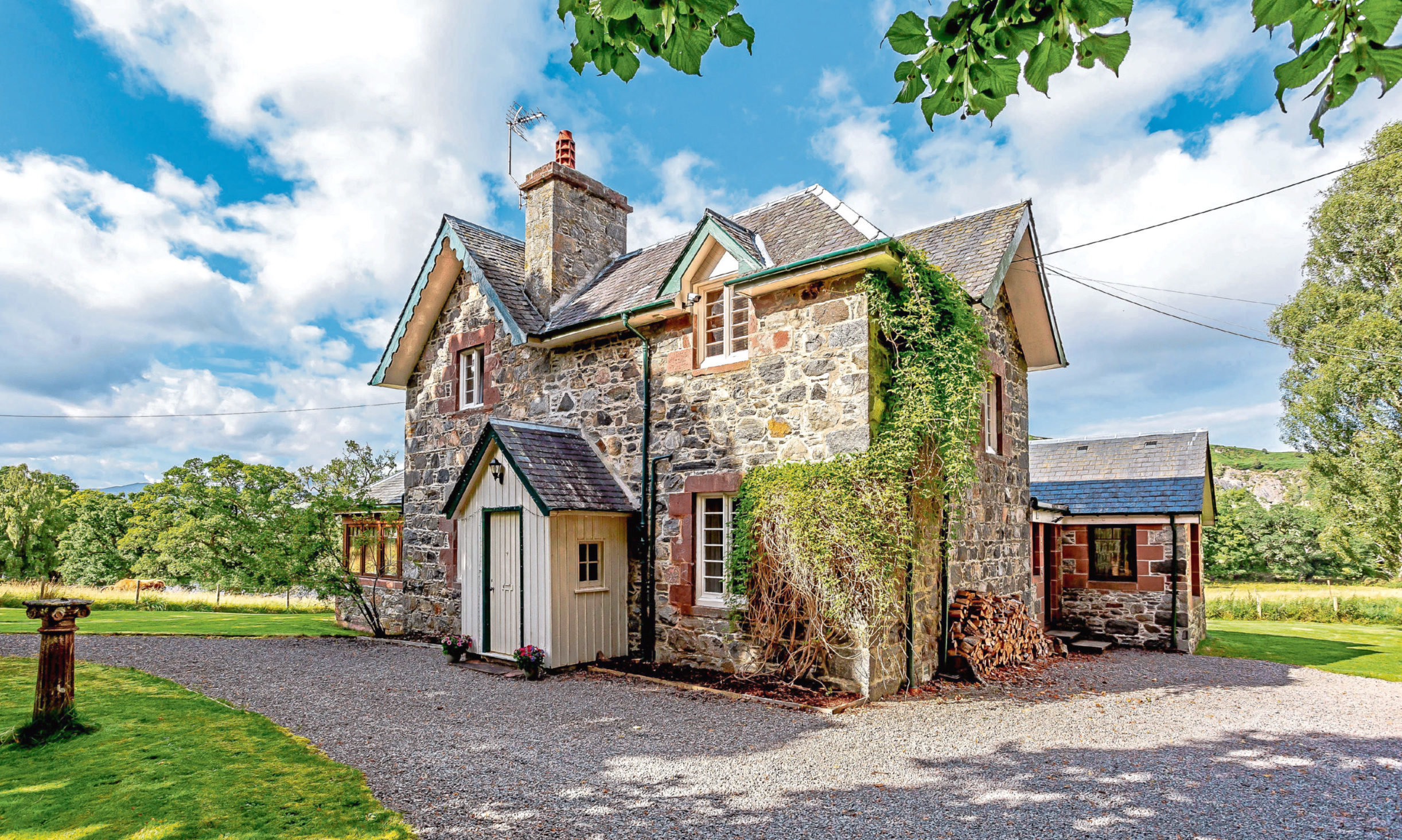 this-charming-scottish-beach-house-is-for-sale-apartment-therapy