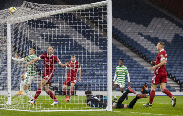 Mohamed Elyounoussi thumps in Celtic's second.