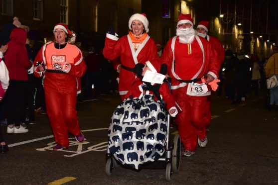 The 2019 Charlie House Santa Fun Run saw hundreds of Santas descend on Union Street, supported by the Lord Provost. This year, Santas are invited to run/walk their own virtual fun run whilst adhering to all current Government guidelines relating to travel and social distancing.