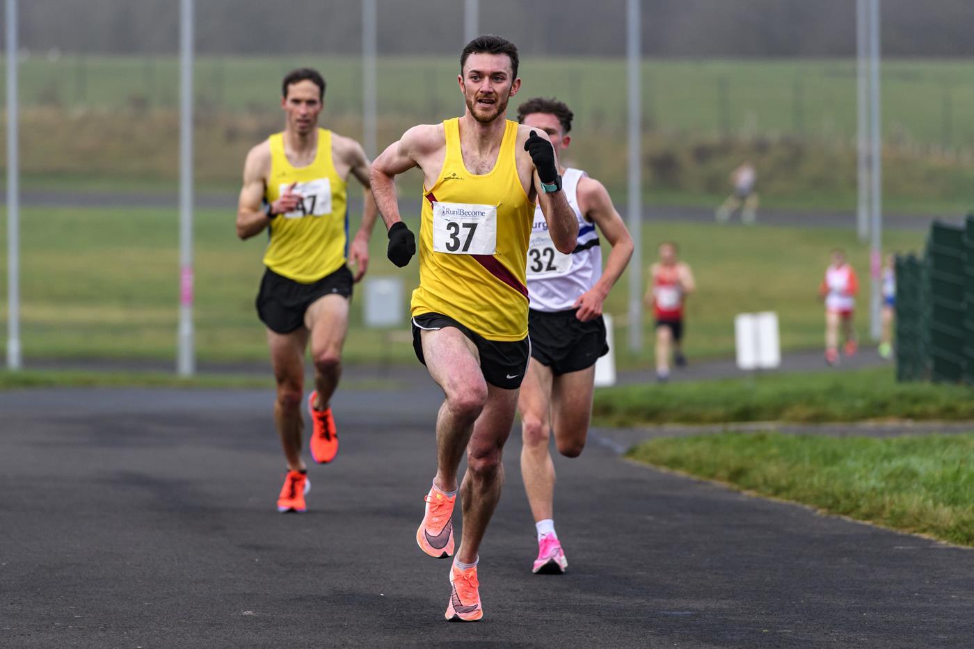 Sean Chalmers, Aberdeen-based member of Inverness Harriers, ran fastest 5k of his career at the Run and Become Sri Chinmoy Invitational 5k at the Fife Cycle Park near Lochgelly.