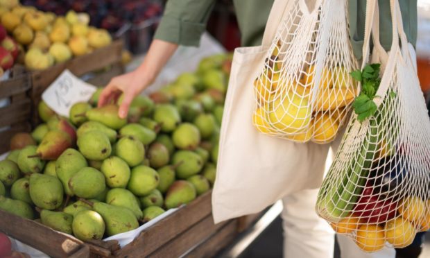 Shoppers plan to buy more local produce this Christmas.