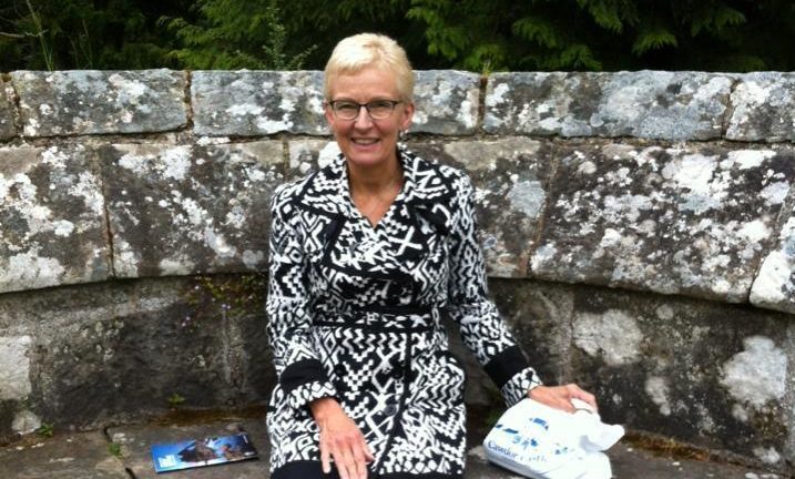 'She was my favorite person in the world': Family raises awareness about rare illness in memory of 'much-loved' sister and aunty - Vimarsana News