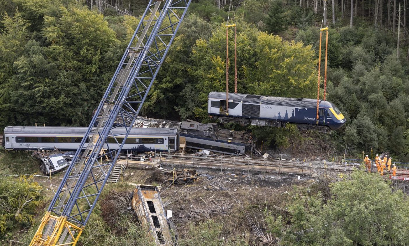 passengers who survive train crash