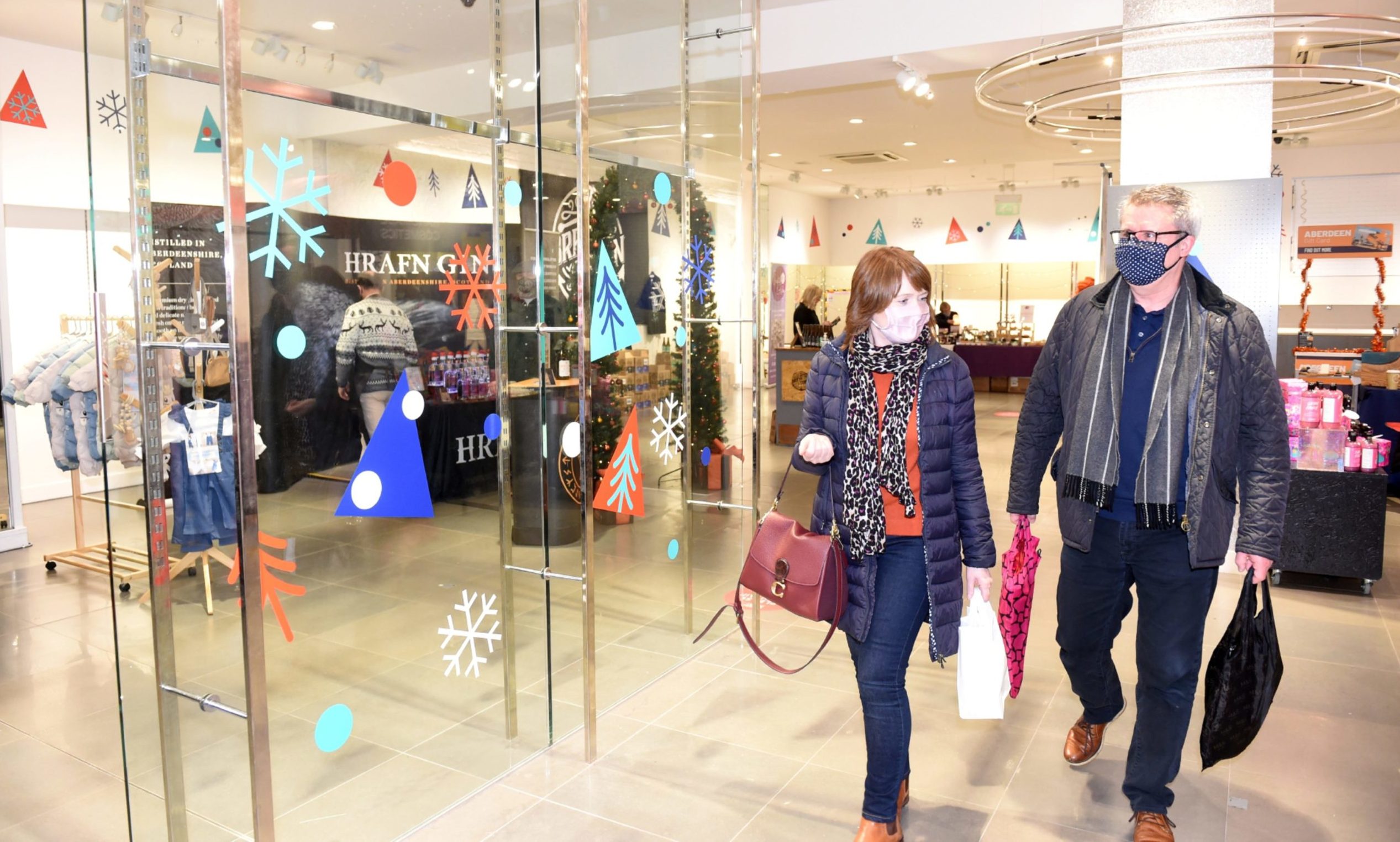 'Record sales' as thousands flock to Aberdeen Christmas Market - Vimarsana News