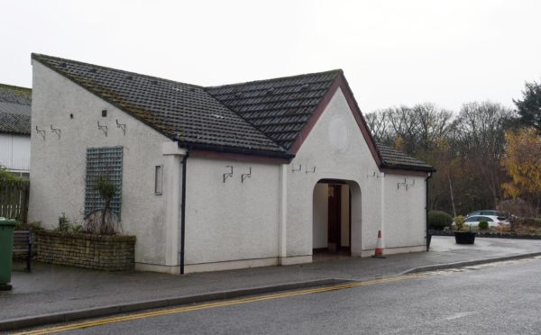 Picture by SANDY McCOOK    27th November '20
File Pics.
Alness Public toilets.