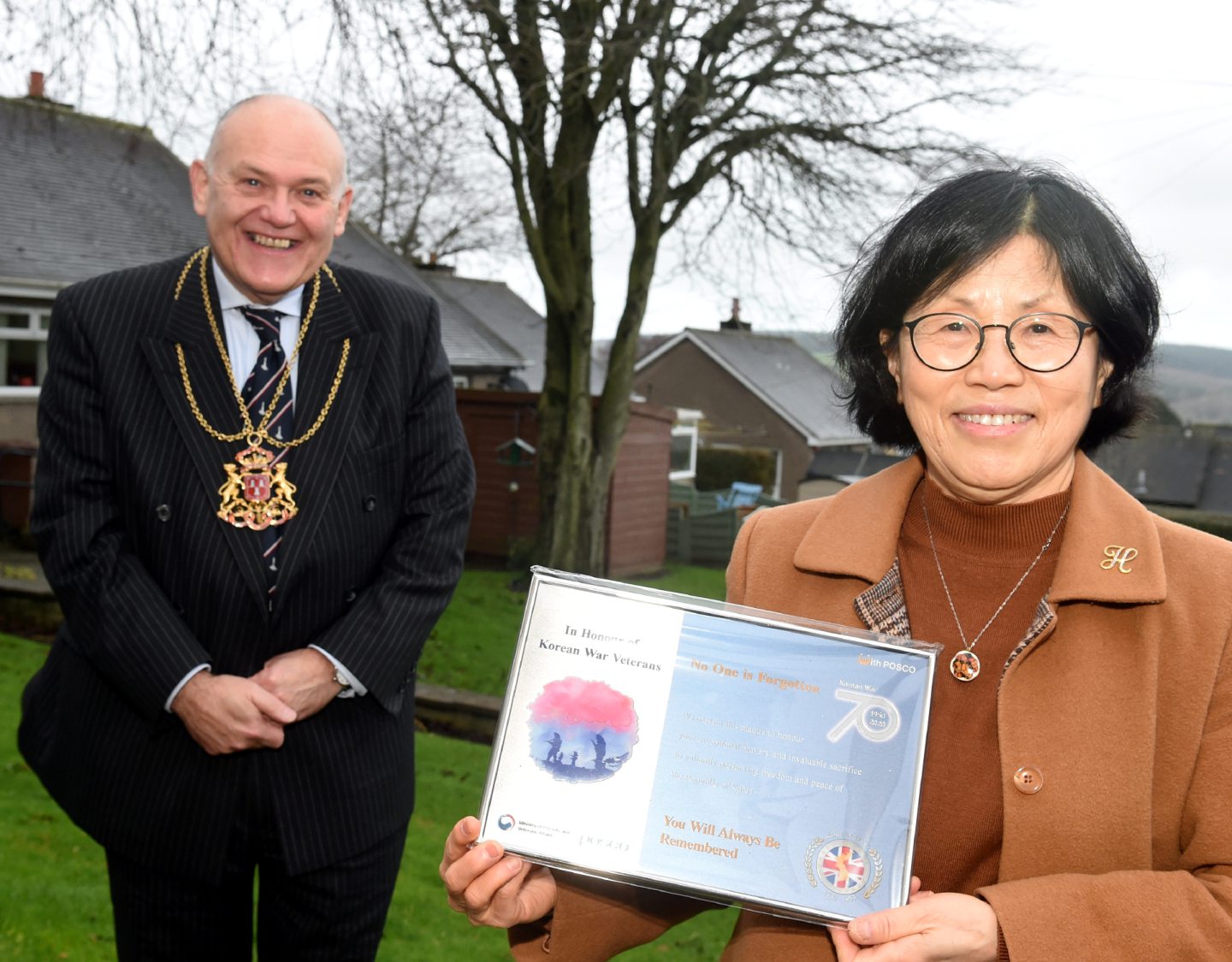 Special plaques sent to north-east Korean War veterans in recognition of their 'exceptional bravery' - Vimarsana News