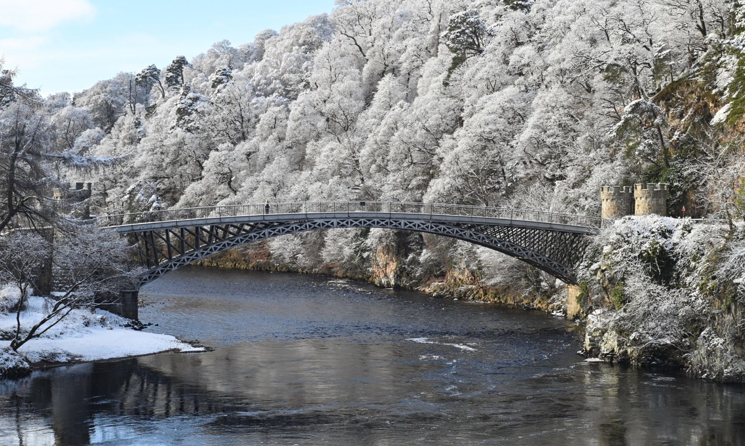 Freezing temperatures and snowy conditions were recorded at Craigellachie Bridge.