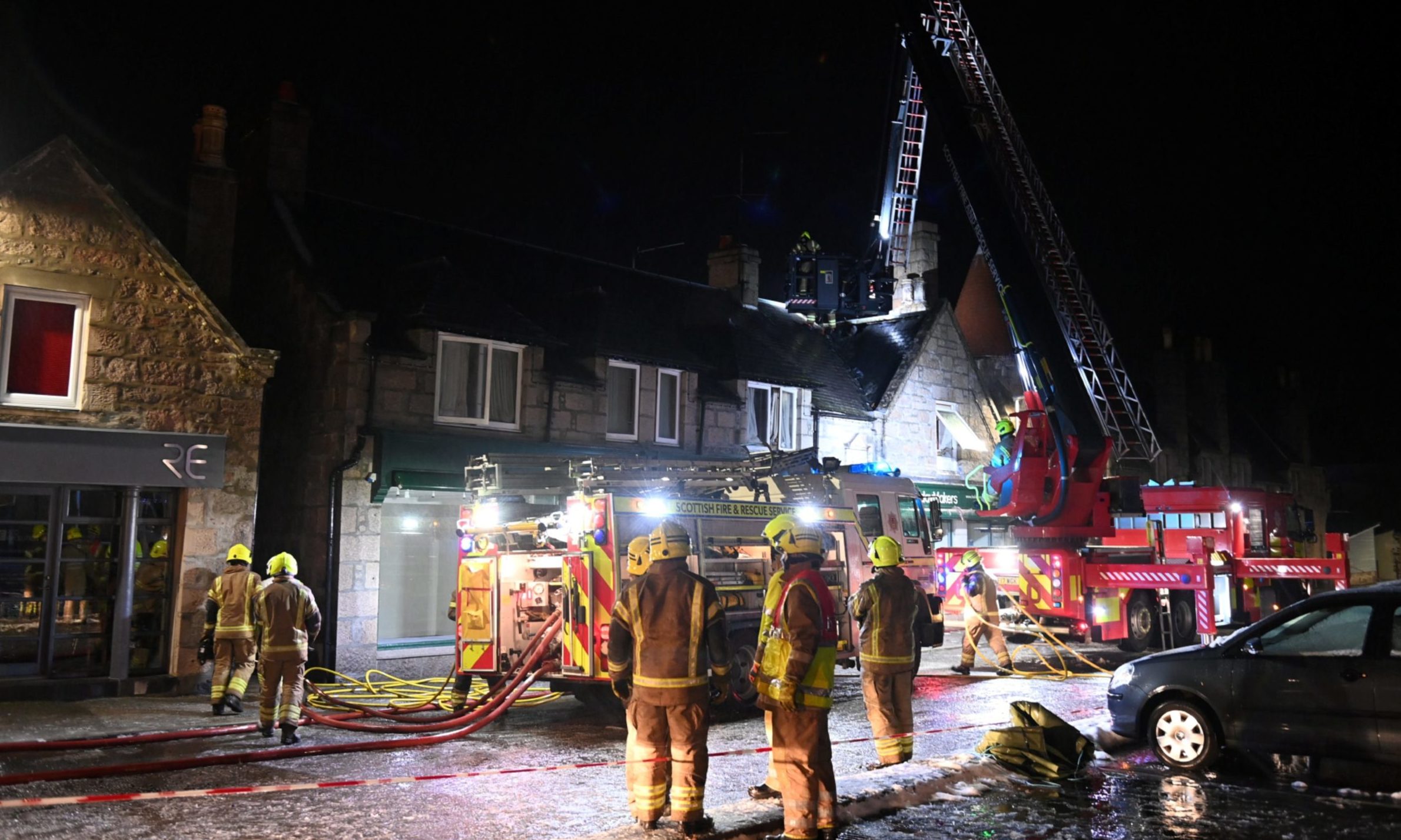 North-east travel agency owner thanks firefighters for preventing a blaze from reaching his shop - Vimarsana News