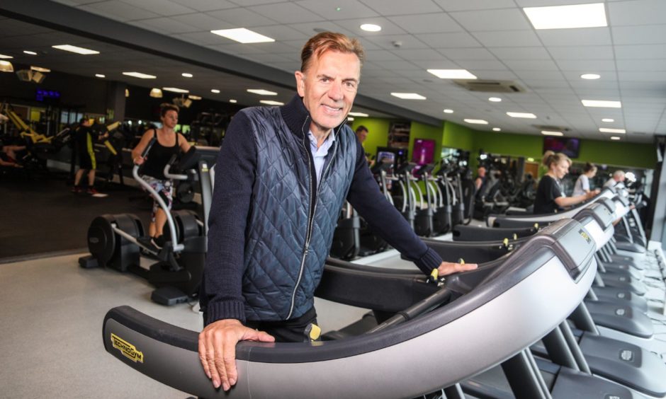 Duncan Bannatyne is calling for gyms and leisure facilities to be allowed to help the nation recover from the latest Covid lockdown.