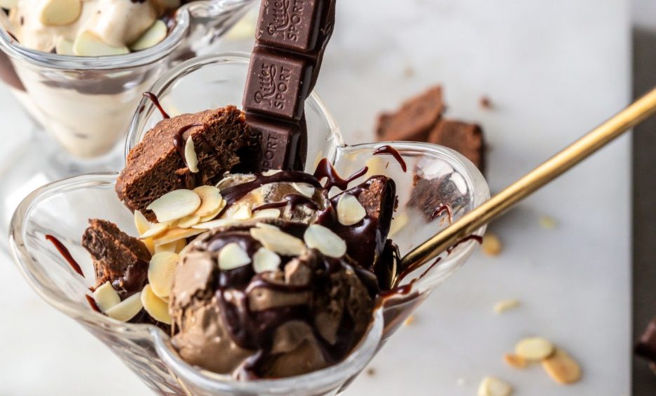 vegan chocolate ice cream sundae
