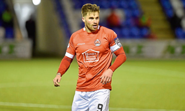 David Goodwillie playing for former side Clyde. Picture by Darrell Benns