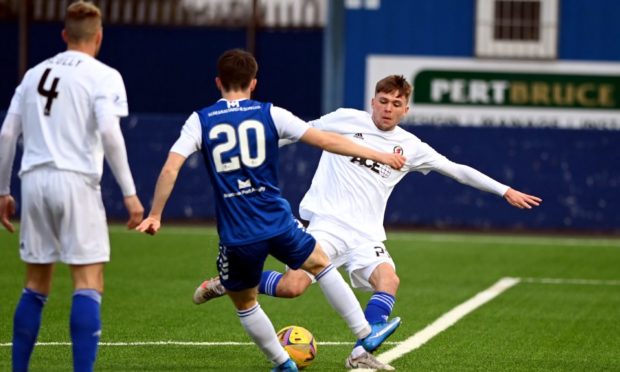 Montrose's Chris Mochrie and Cove's Connor Smith.