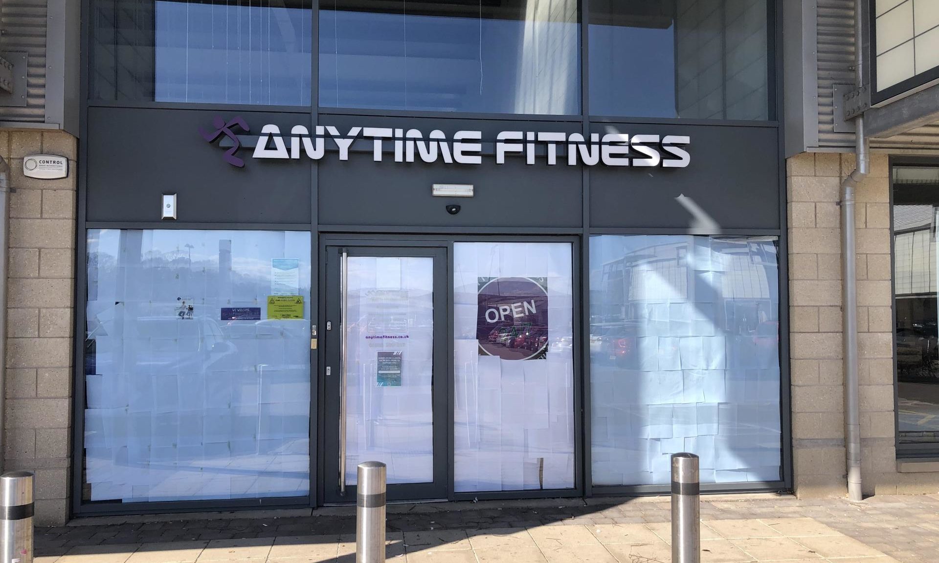 Fears about future of Anytime Fitness gym in Elgin after all equipment