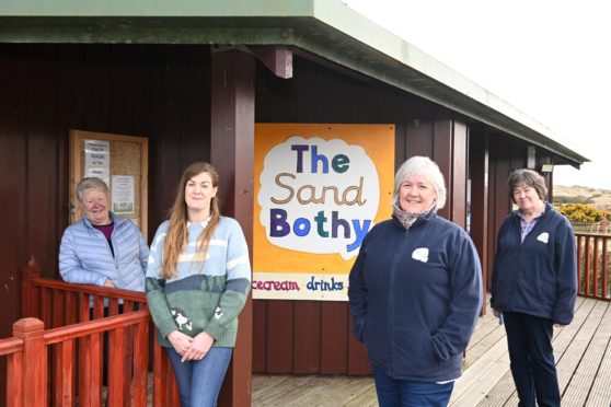 Volunteers: Rosemary Nixon, Joni Corbett, Fiona Winstanley and Rosie Nicol