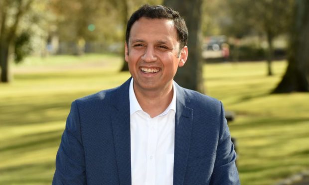 Anas Sarwar gave the suspended Aberdeen Nine "encouraging" support on a campaign visit to the city's Victoria Park